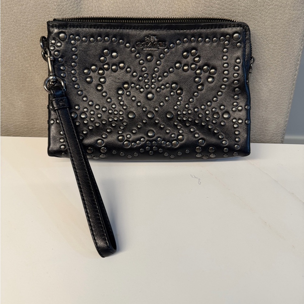 Vintage Coach NEW York Collection. Wristlet